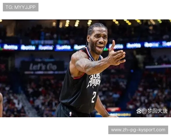 《伦纳德表现出色，带领球队拼搏至最后一刻》，伦纳德霸气