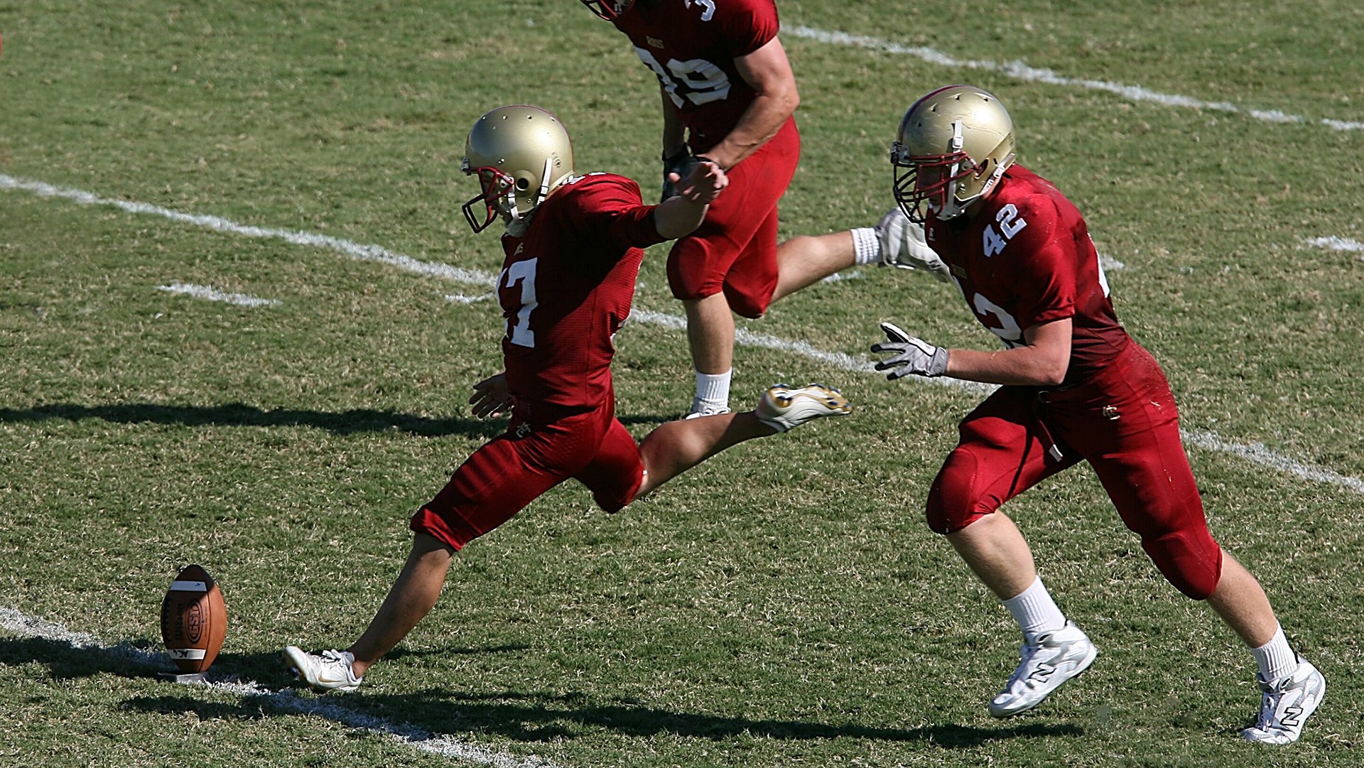 曼联球迷自制应援歌走红网络，曼联队歌